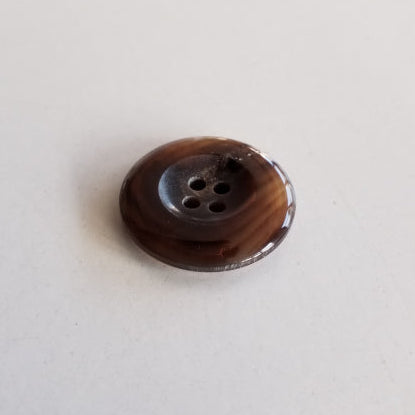 Bøffelhornsknap 109 : Meleret brun - 23 mm
