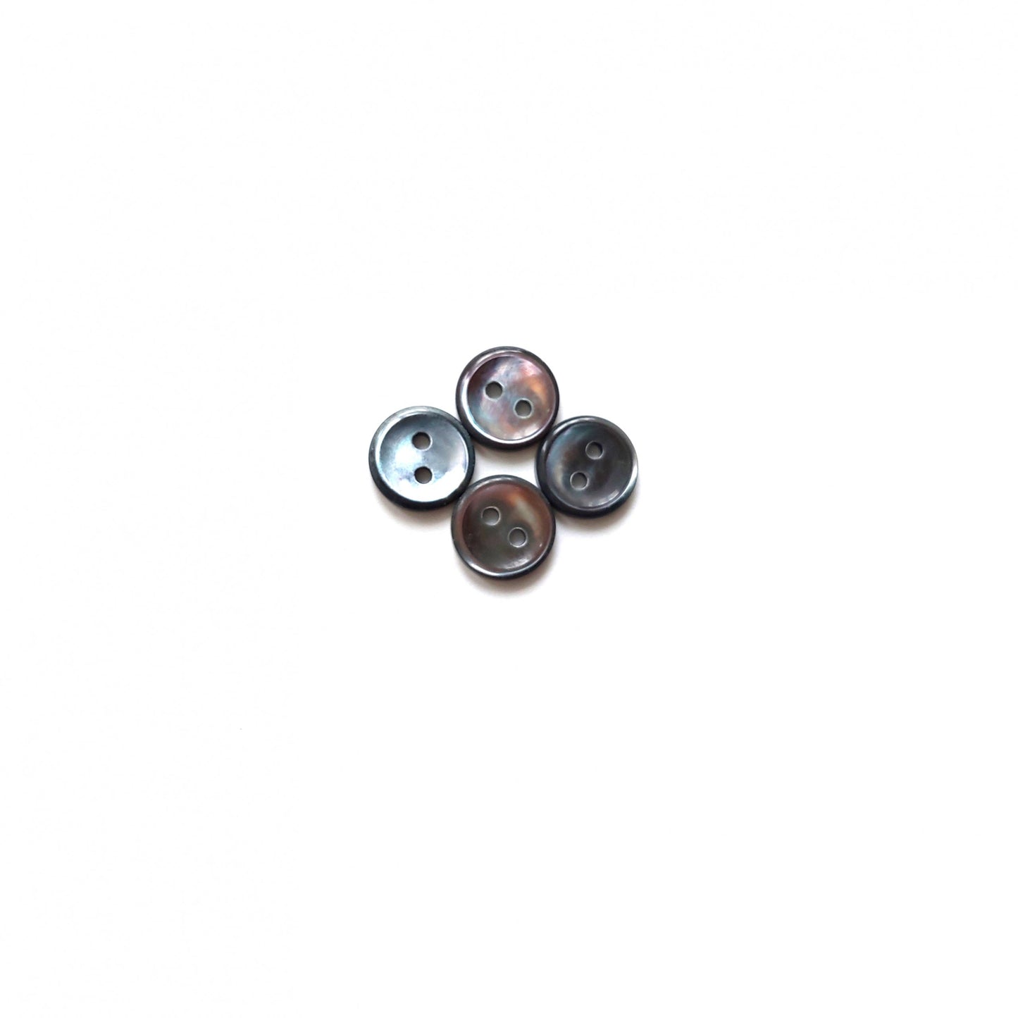 Perlemorsknap 12 : smoky - 11 mm