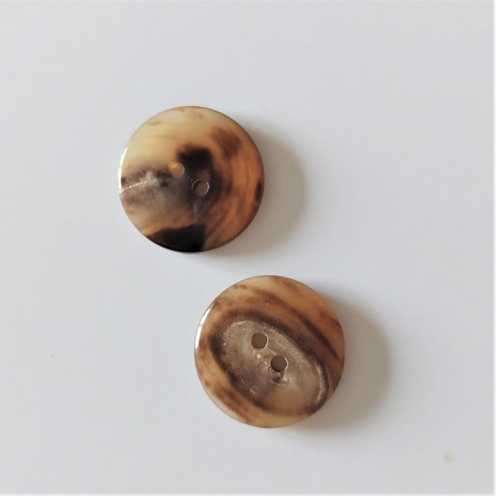Bøffelhornsknap 91 : Meleret mørkebrun- 17 mm