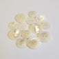 Perlemorsknap 7 : Natur hvid - 17 mm